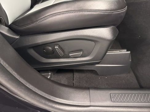 Used 2023 Ford Explorer XLT w/ Equipment Group 202A image 28