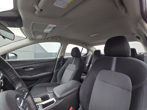 Used 2021 Nissan Sentra SV FWD image 19