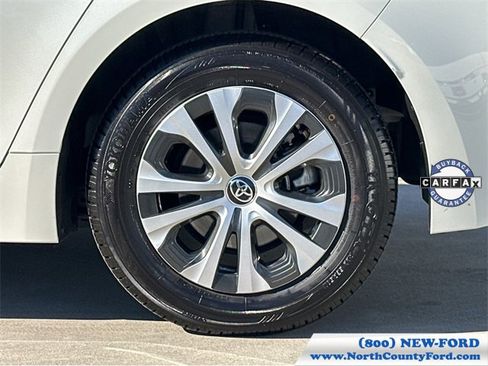 Used 2020 Toyota Corolla LE image 39