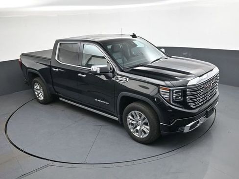 Used 2023 GMC Sierra 1500 Denali w/ Technology Package image 18