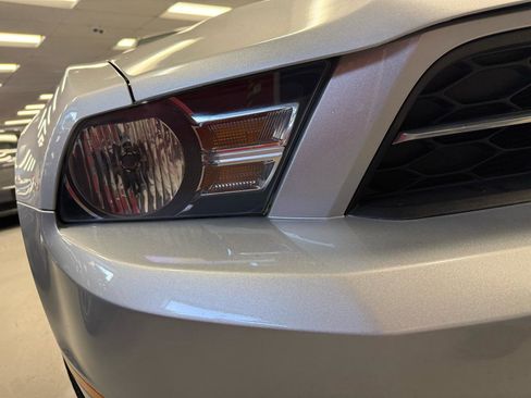 Used 2010 Ford Mustang Coupe image 18