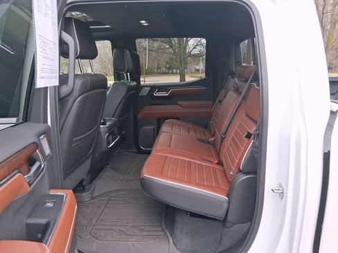 Used 2024 GMC Sierra 1500 Denali Ultimate image 24