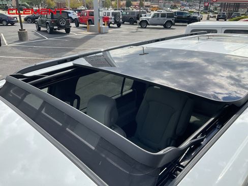 New 2025 Jeep Wagoneer Series II image 13