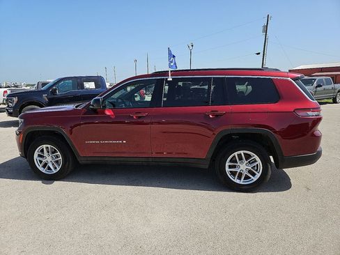 Used 2025 Jeep Grand Cherokee L Laredo AWD/4WD image 3