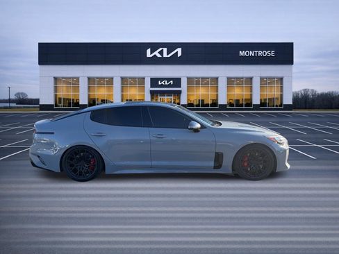 Used 2021 Kia Stinger GT2 image 4