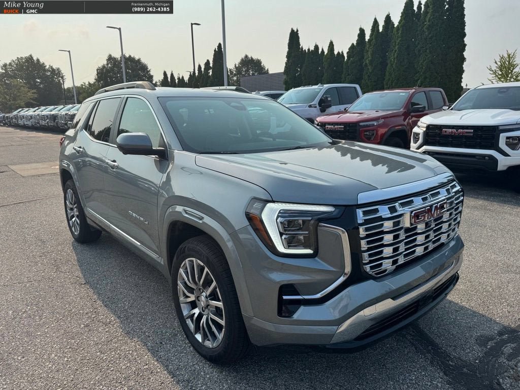 New 2027 GMC Terrain Denali w/ LPO, Floor Liner Package AWD/4WD image 9