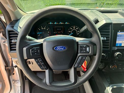 Used 2018 Ford F150 XL w/ Equipment Group 101A Mid AWD/4WD image 17