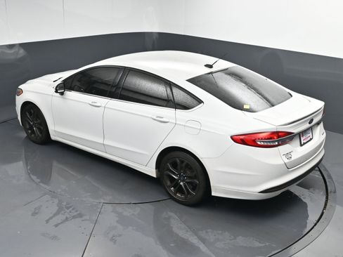 Used 2018 Ford Fusion SE w/ Equipment Group 201A image 29