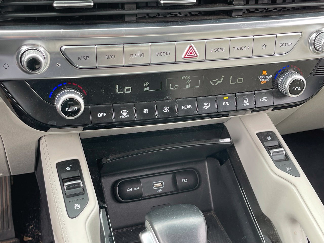 Used 2021 Kia Telluride EX w/ EX Premium Package FWD image 8