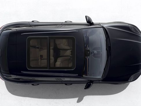 New 2026 Porsche Macan image 5