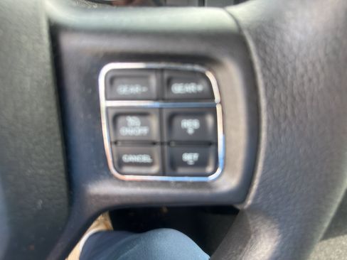 Used 2019 RAM 1500 Express w/ Express Value Package AWD/4WD image 11