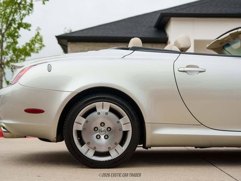 Used 2003 Lexus SC 430 Convertible RWD image 10