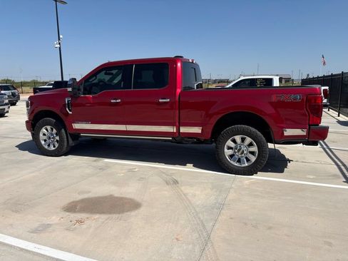 Used 2022 Ford F250 Platinum AWD/4WD image 5