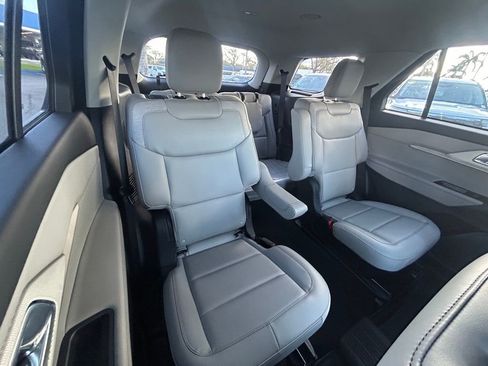 New 2026 Ford Explorer Active w/ Active Comfort Package image 24