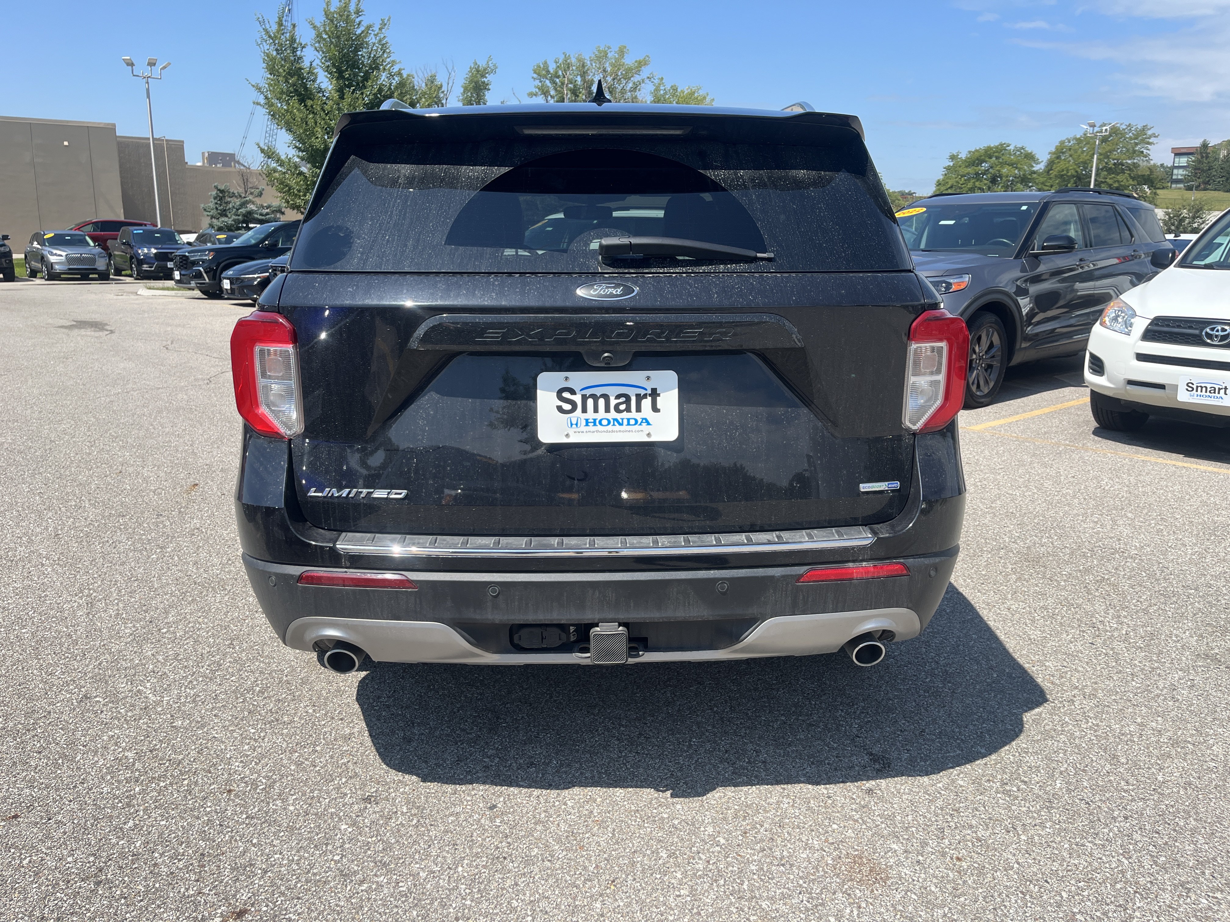 Used 2020 Ford Explorer Limited w/ Class III Trailer Tow Package AWD/4WD image 10
