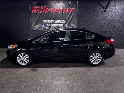 Used 2016 Kia Forte LX w/ LX Popular Plus Package FWD image 2