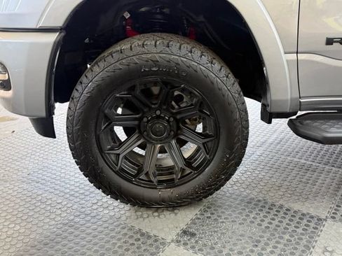 Used 2025 RAM 1500 Big Horn AWD/4WD image 14