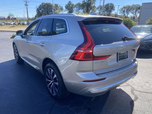 Certified 2023 Volvo XC60 B5 Plus w/ Climate Package image 7