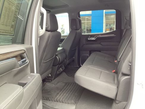 Used 2024 Chevrolet Silverado 1500 LT image 18
