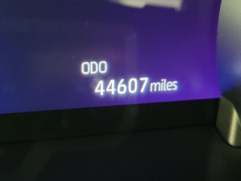 Used 2023 Toyota Highlander XLE image 16