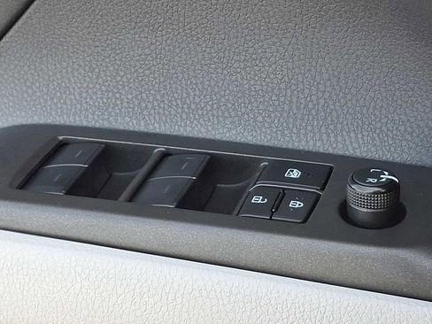 Certified 2024 Toyota Camry SE image 27