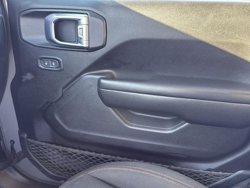 Used 2021 Jeep Gladiator Mojave image 24