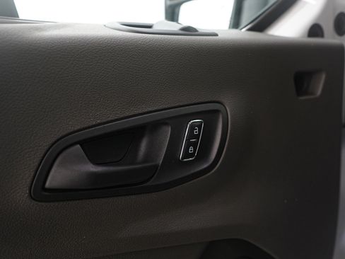 Used 2024 Ford Transit 350 XLT image 16