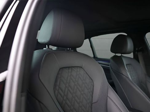 Used 2023 BMW 540i xDrive w/ Executive Package image 67