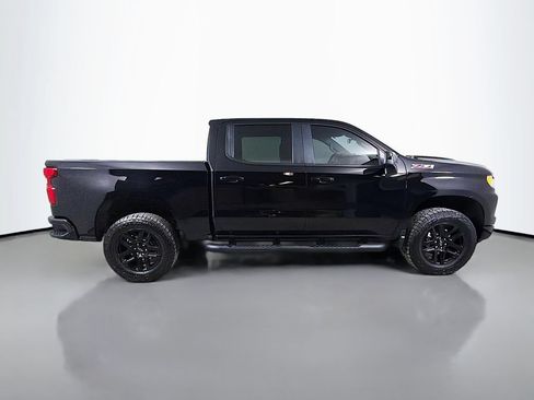 Used 2024 Chevrolet Silverado 1500 LT Trail Boss w/ Convenience Package II AWD/4WD image 5