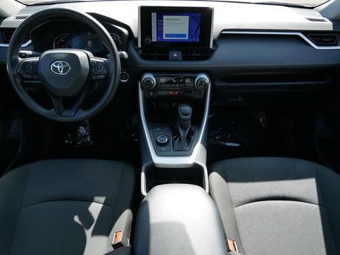 Used 2025 Toyota RAV4 XLE AWD/4WD image 13