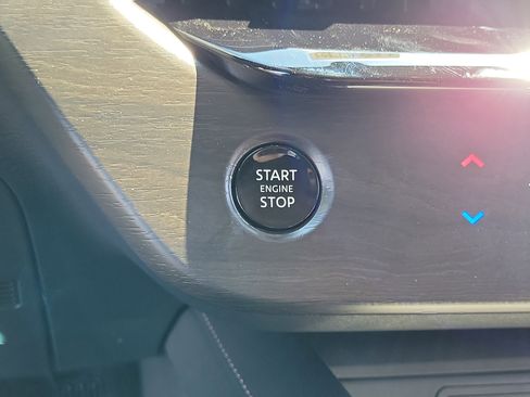 Used 2025 Nissan Murano SV w/ Cargo Package image 28