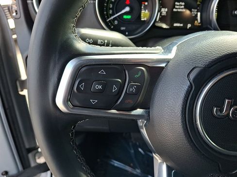 Used 2023 Jeep Wrangler Unlimited Sahara w/ Cold Weather Group AWD/4WD image 22