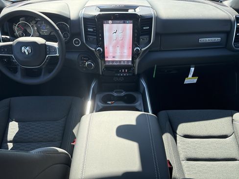 New 2026 RAM 1500 4x4 Crew Cab image 18