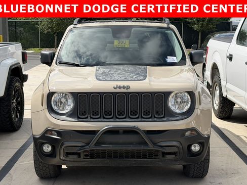 Used 2017 Jeep Renegade Trailhawk AWD/4WD image 12