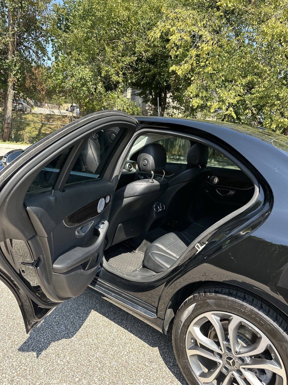 Used 2018 Mercedes-Benz C 300 4MATIC Sedan image 12