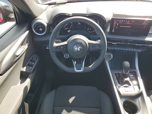 New 2025 Alfa Romeo Tonale AWD/4WD image 12