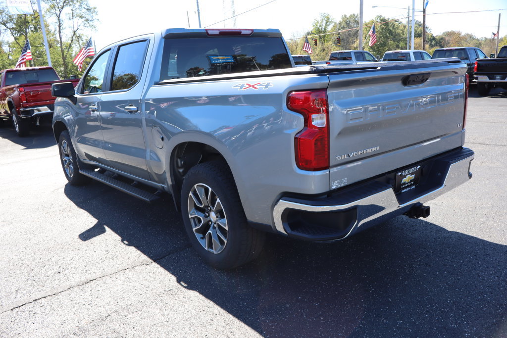 Used 2025 Chevrolet Silverado 1500 LT AWD/4WD image 3