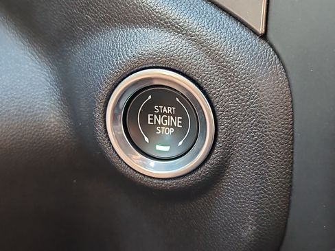 Certified 2024 Chevrolet Silverado 1500 Custom AWD/4WD image 17