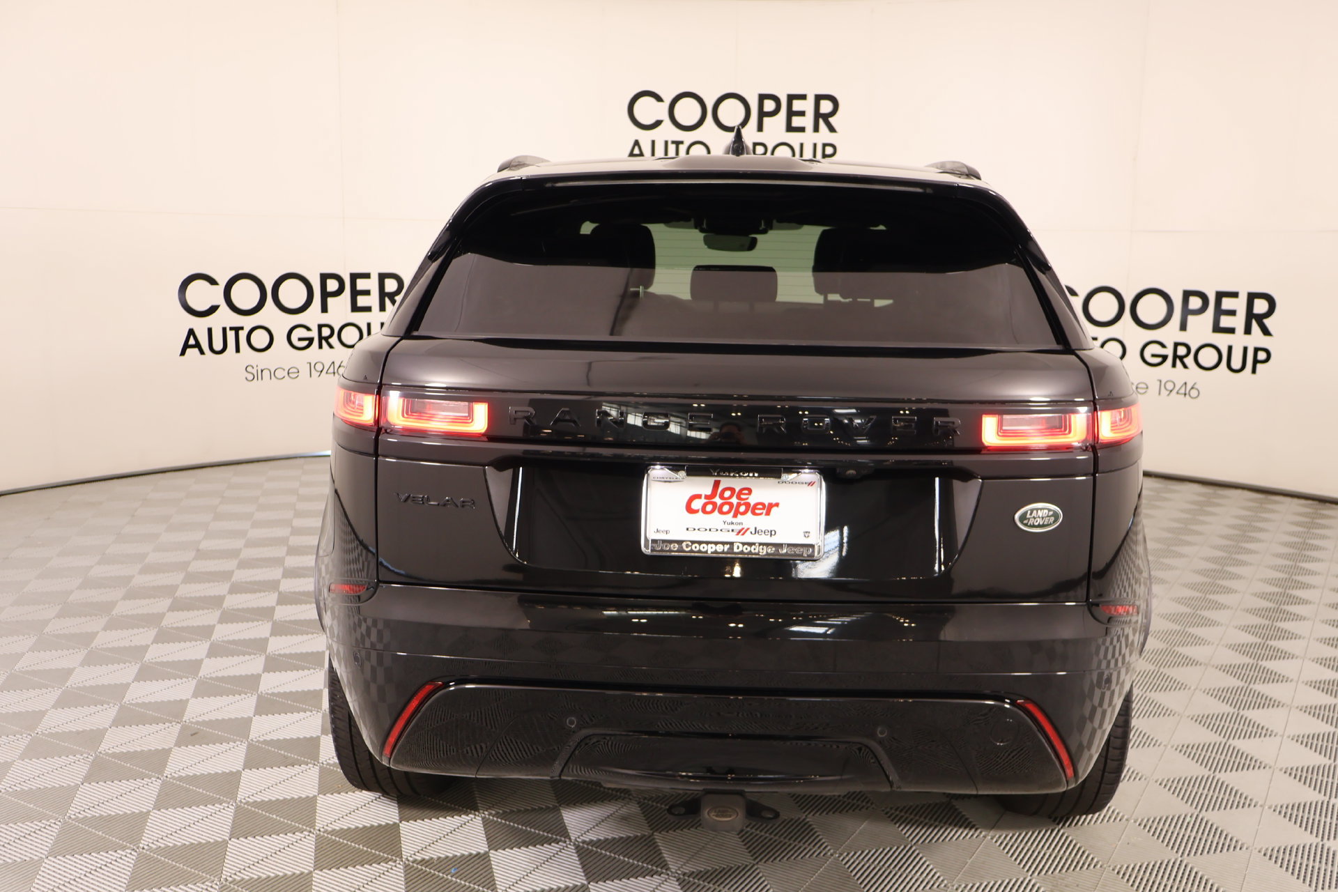 Used 2022 Land Rover Range Rover Velar R-Dynamic S AWD/4WD image 24