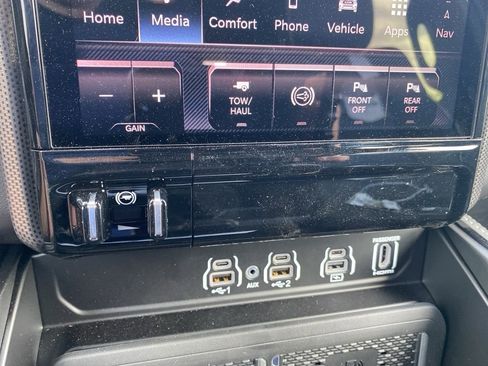 New 2026 RAM 2500 Limited image 40