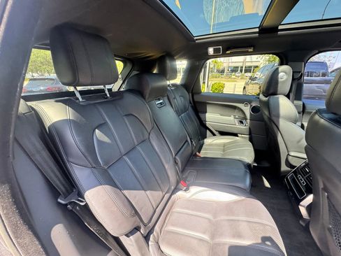 Used 2015 Land Rover Range Rover Sport Supercharged AWD/4WD image 18