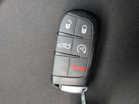 Used 2022 Dodge Charger R/T w/ Blacktop Package image 35