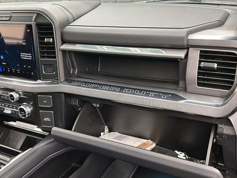 Used 2025 Ford F250 Platinum image 41