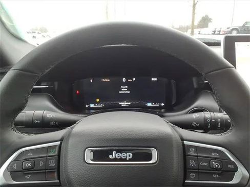 Certified 2024 Jeep Compass Limited w/ High Altitude Package image 20