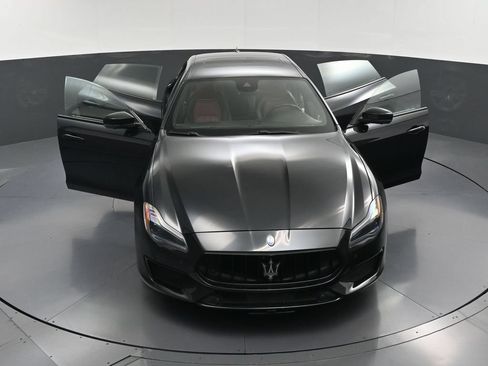 Used 2020 Maserati Quattroporte S GranSport Q4 AWD/4WD image 37