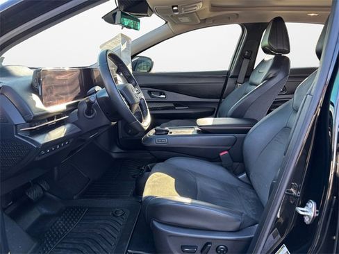 Used 2023 Nissan Ariya FWD image 9