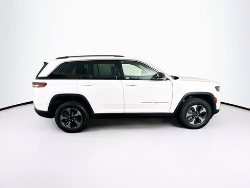 Used 2023 Jeep Grand Cherokee 4WD 4xe w/ Luxury Tech Group II image 10