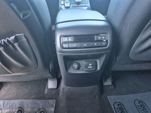 Used 2024 Hyundai Palisade Calligraphy AWD/4WD image 17