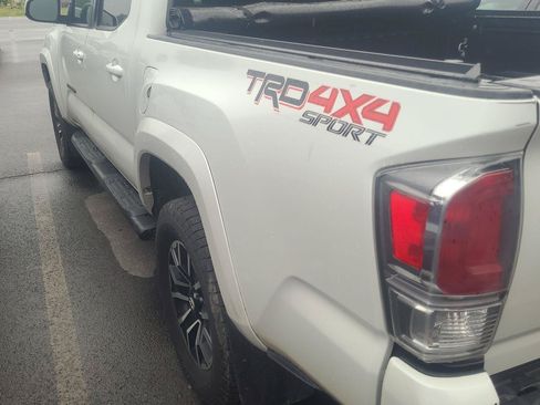 Used 2023 Toyota Tacoma TRD Sport w/ Black Out Package (TMS) AWD/4WD image 8