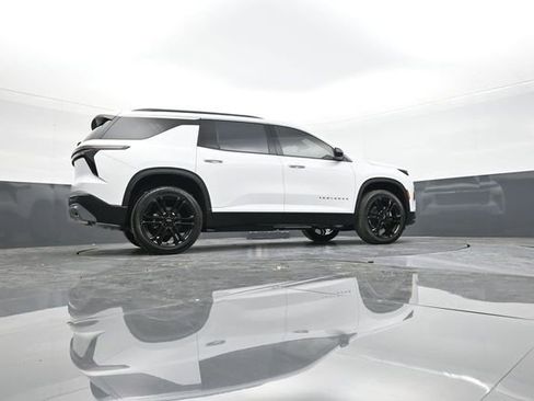 New 2026 Chevrolet Traverse LT w/ LPO, Floor Liner Package image 47